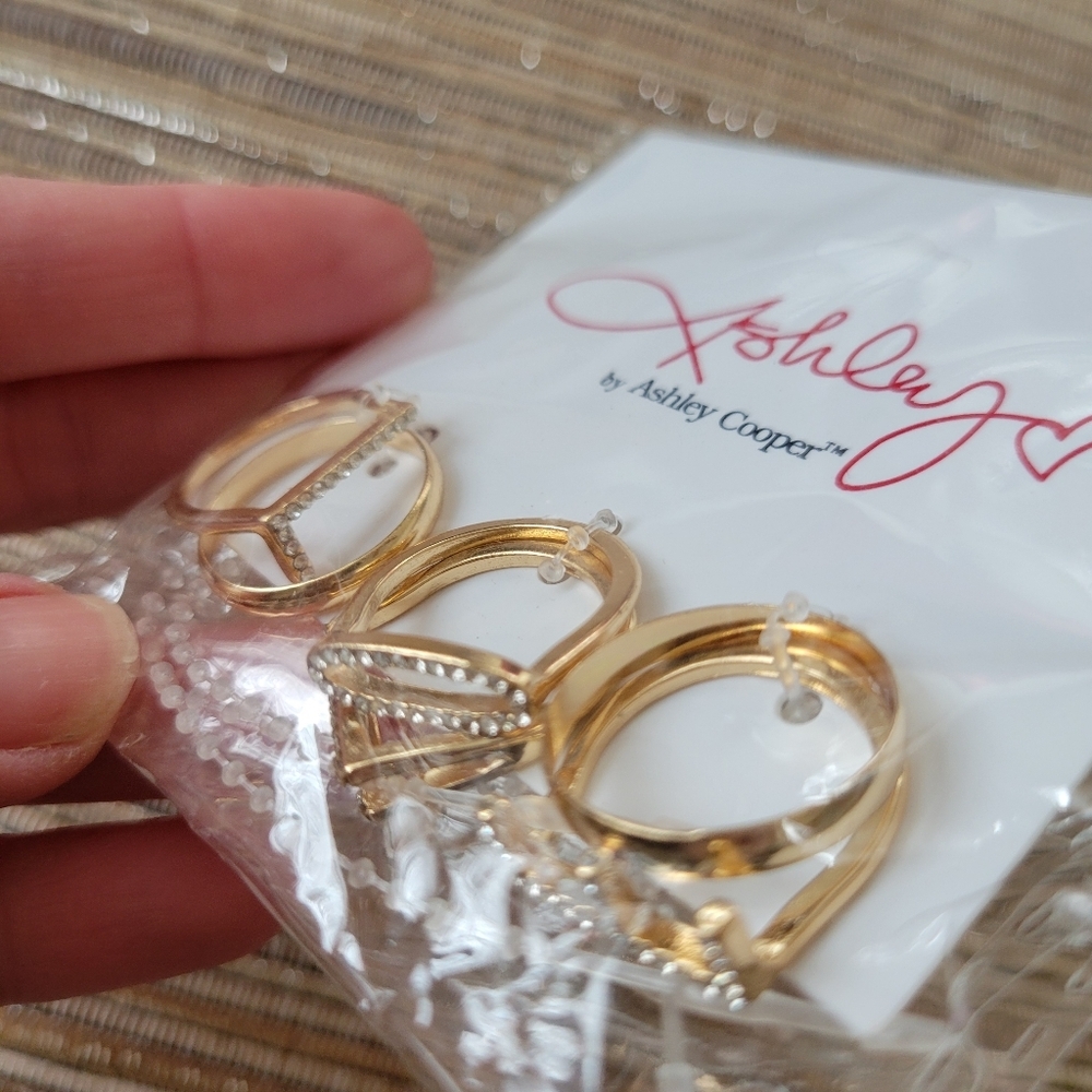 Ashley Cooper Gold Love Tone Ring Set New - Picture 3 of 6
